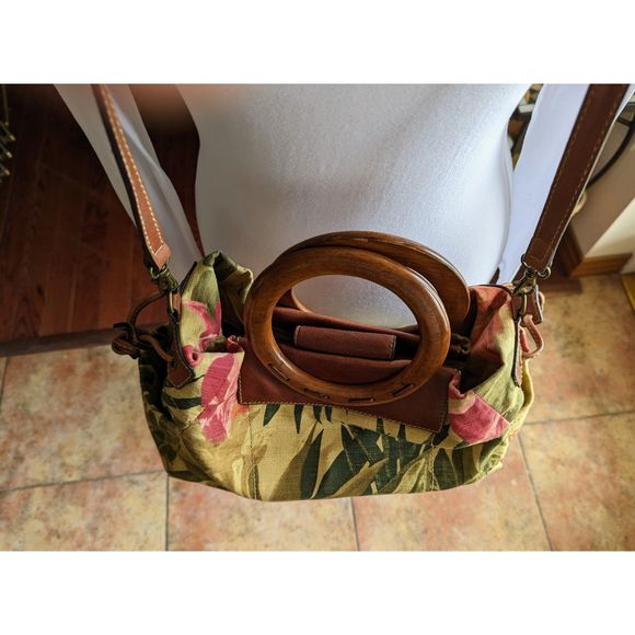 Fossil flower canvas/leather with wooden handle handbag - Picture 8 of 13
